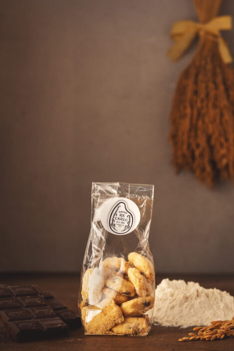 Riseria Re Carlo - Biscotti di Riso e Gocce di Cioccolato - l'autentico riso vercellese di qualità - confezioni da 200gr - Foto di FabioScaliciPhotography